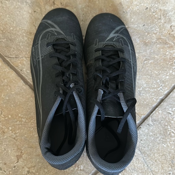 Nike Mercurial soccer cleats. Size US 7. Great condition. - Picture 1 of 5